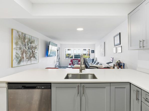 1502 S Lakeside Drive 116N, Lake Worth Beach FL 33460