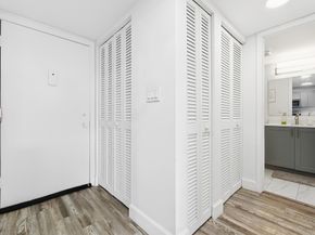 1502 S Lakeside Drive 116N, Lake Worth Beach FL 33460