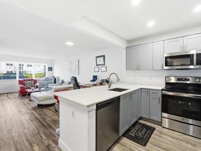 1502 S Lakeside Drive 116N, Lake Worth Beach FL 33460