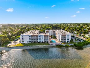 1502 S Lakeside Drive 116N, Lake Worth Beach FL 33460