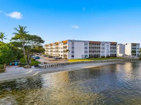 1502 S Lakeside Drive 116N, Lake Worth Beach FL 33460