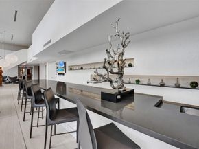 1180 N Federal Hwy 1005, Fort Lauderdale FL 33304