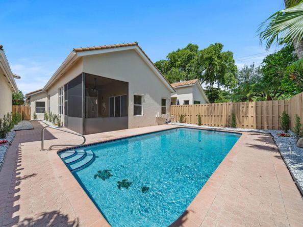 6682 NW 25th Way, Boca Raton FL 33496