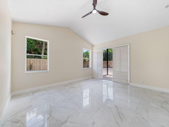 6682 NW 25th Way, Boca Raton FL 33496