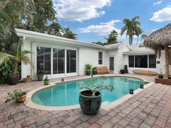 720 NE 17TH Te, Fort Lauderdale FL 33304