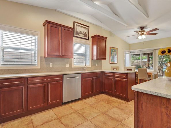 720 NE 17TH Te, Fort Lauderdale FL 33304