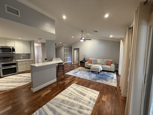 5560 Coach House Cir C, Boca Raton FL 33486