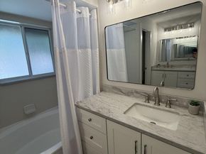 5560 Coach House Cir C, Boca Raton FL 33486