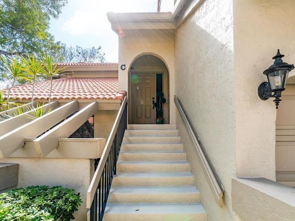 5560 Coach House Cir C, Boca Raton FL 33486