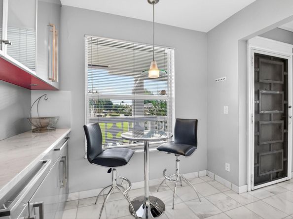 1411 SW 27th Avenue 201, Delray Beach FL 33445