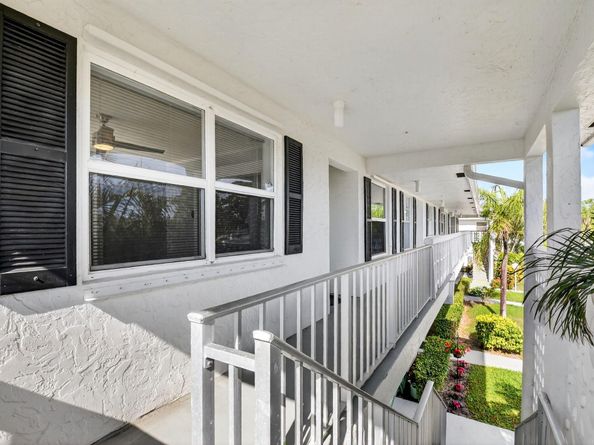 1411 SW 27th Avenue 201, Delray Beach FL 33445