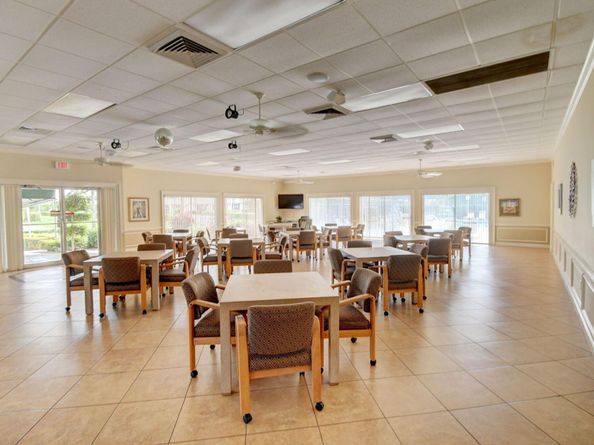 1411 SW 27th Avenue 201, Delray Beach FL 33445