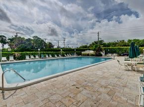 1411 SW 27th Avenue 201, Delray Beach FL 33445