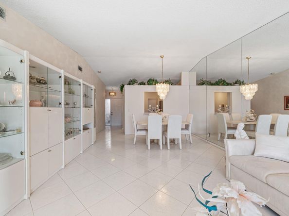 8030 Springside Court D, Boca Raton FL 33496