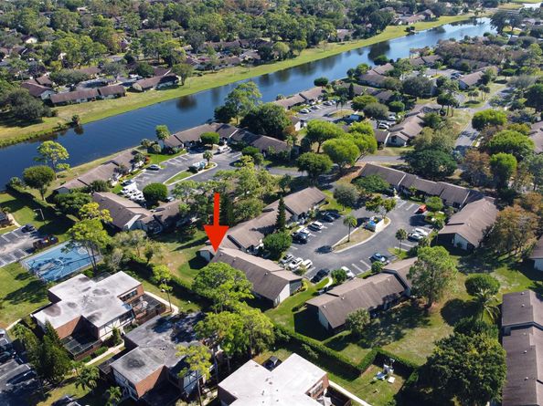 381 Ottawa Ct, Royal Palm Beach FL 33411