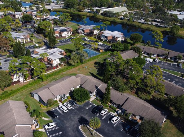 381 Ottawa Ct, Royal Palm Beach FL 33411