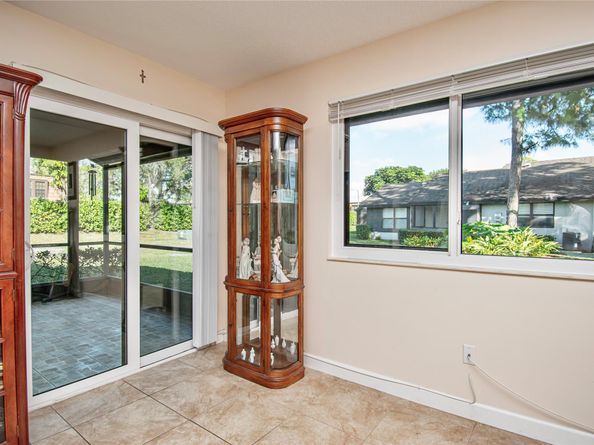 381 Ottawa Ct, Royal Palm Beach FL 33411