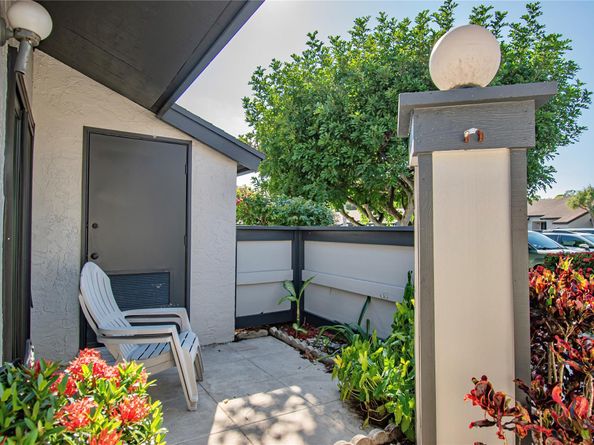 381 Ottawa Ct, Royal Palm Beach FL 33411