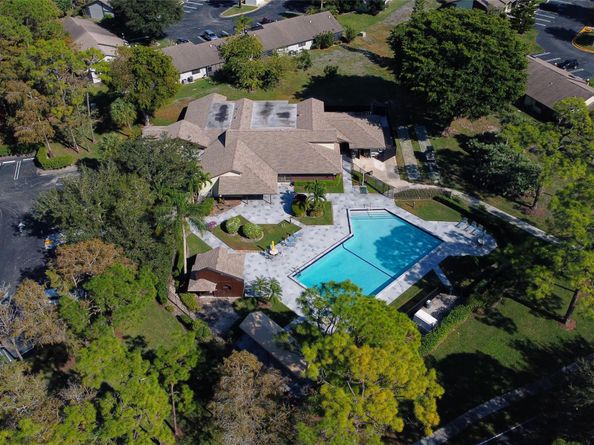 381 Ottawa Ct, Royal Palm Beach FL 33411