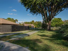 381 Ottawa Ct, Royal Palm Beach FL 33411