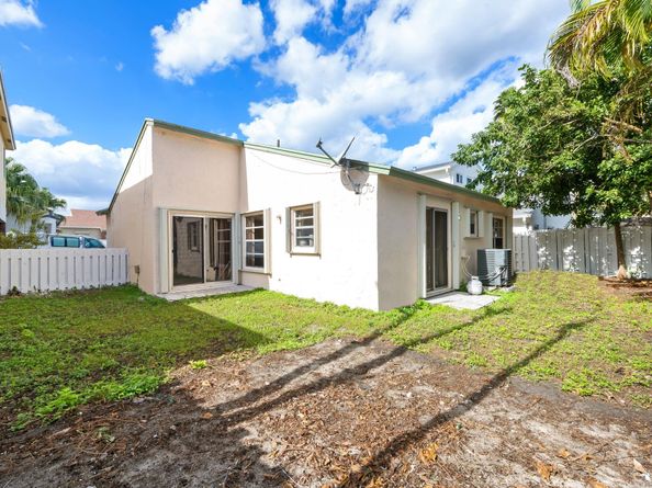 14106 Langley Pl, Davie FL 33325