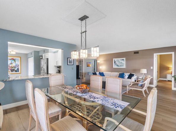 5533 Fairway Park Drive 204, Boynton Beach FL 33437