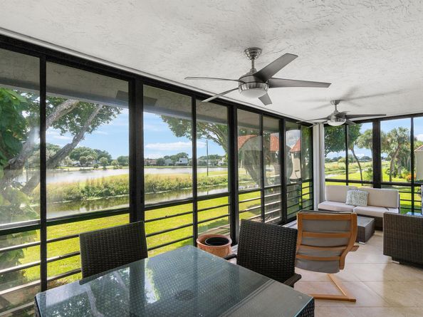 5533 Fairway Park Drive 204, Boynton Beach FL 33437