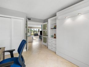 5533 Fairway Park Drive 204, Boynton Beach FL 33437