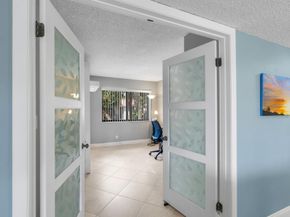 5533 Fairway Park Drive 204, Boynton Beach FL 33437