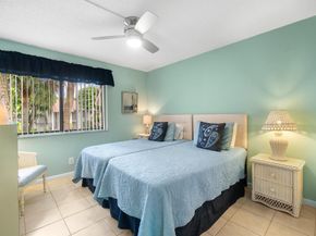 5533 Fairway Park Drive 204, Boynton Beach FL 33437