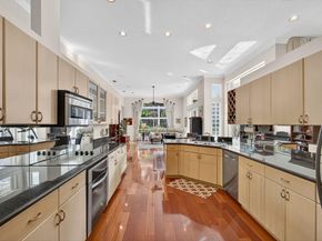 42 Cayman Place, Palm Beach Gardens FL 33418