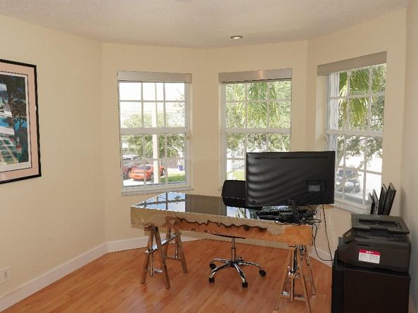 16352 SW 14th St, Pembroke Pines FL 33027
