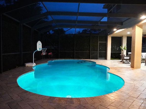 16352 SW 14th St, Pembroke Pines FL 33027