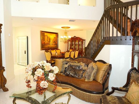 16352 SW 14th St, Pembroke Pines FL 33027