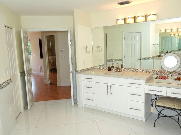 16352 SW 14th St, Pembroke Pines FL 33027