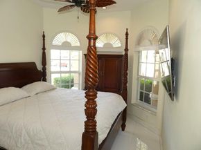 16352 SW 14th St, Pembroke Pines FL 33027