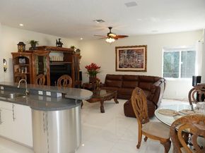 16352 SW 14th St, Pembroke Pines FL 33027