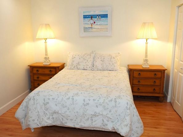 16352 SW 14th St, Pembroke Pines FL 33027