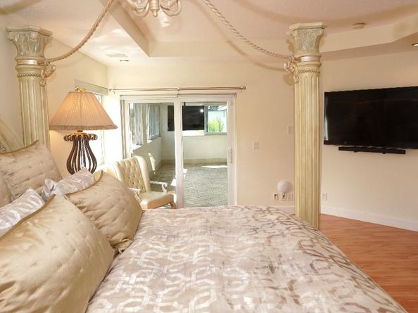 16352 SW 14th St, Pembroke Pines FL 33027