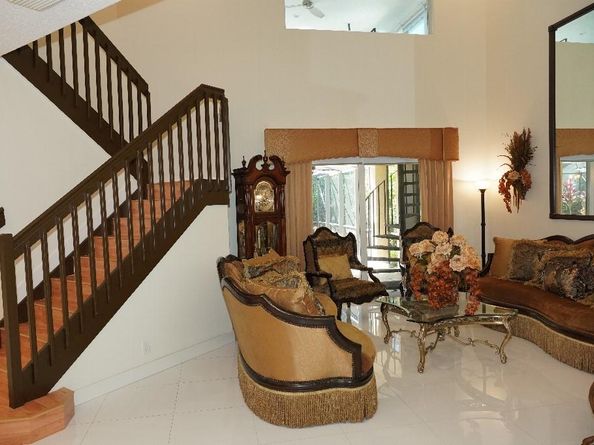 16352 SW 14th St, Pembroke Pines FL 33027