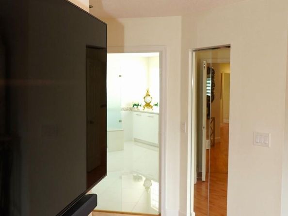 16352 SW 14th St, Pembroke Pines FL 33027