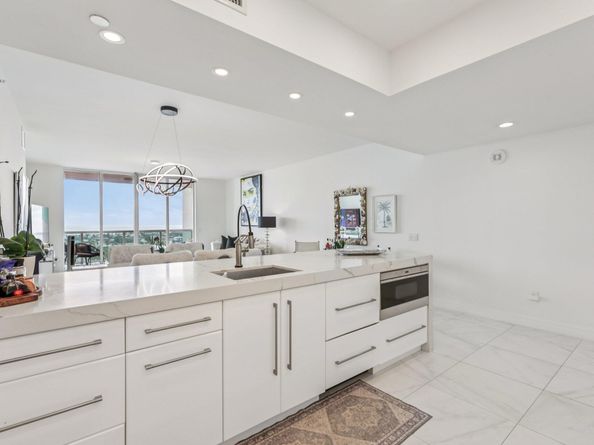 2640 Lake Shore Drive 2008, Riviera Beach FL 33404