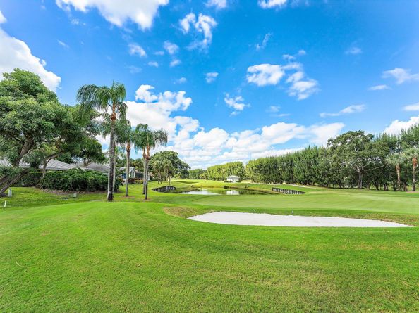 30 Hampshire Lane, Boynton Beach FL 33436