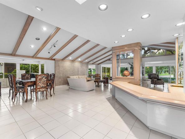 30 Hampshire Lane, Boynton Beach FL 33436