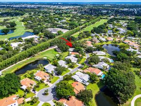30 Hampshire Lane, Boynton Beach FL 33436
