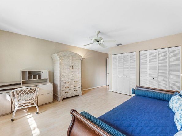 30 Hampshire Lane, Boynton Beach FL 33436