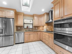 30 Hampshire Lane, Boynton Beach FL 33436