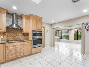 30 Hampshire Lane, Boynton Beach FL 33436