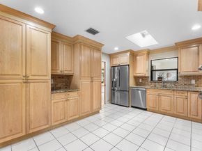 30 Hampshire Lane, Boynton Beach FL 33436