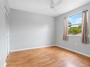 7665 NW 61st Ter, Parkland FL 33067